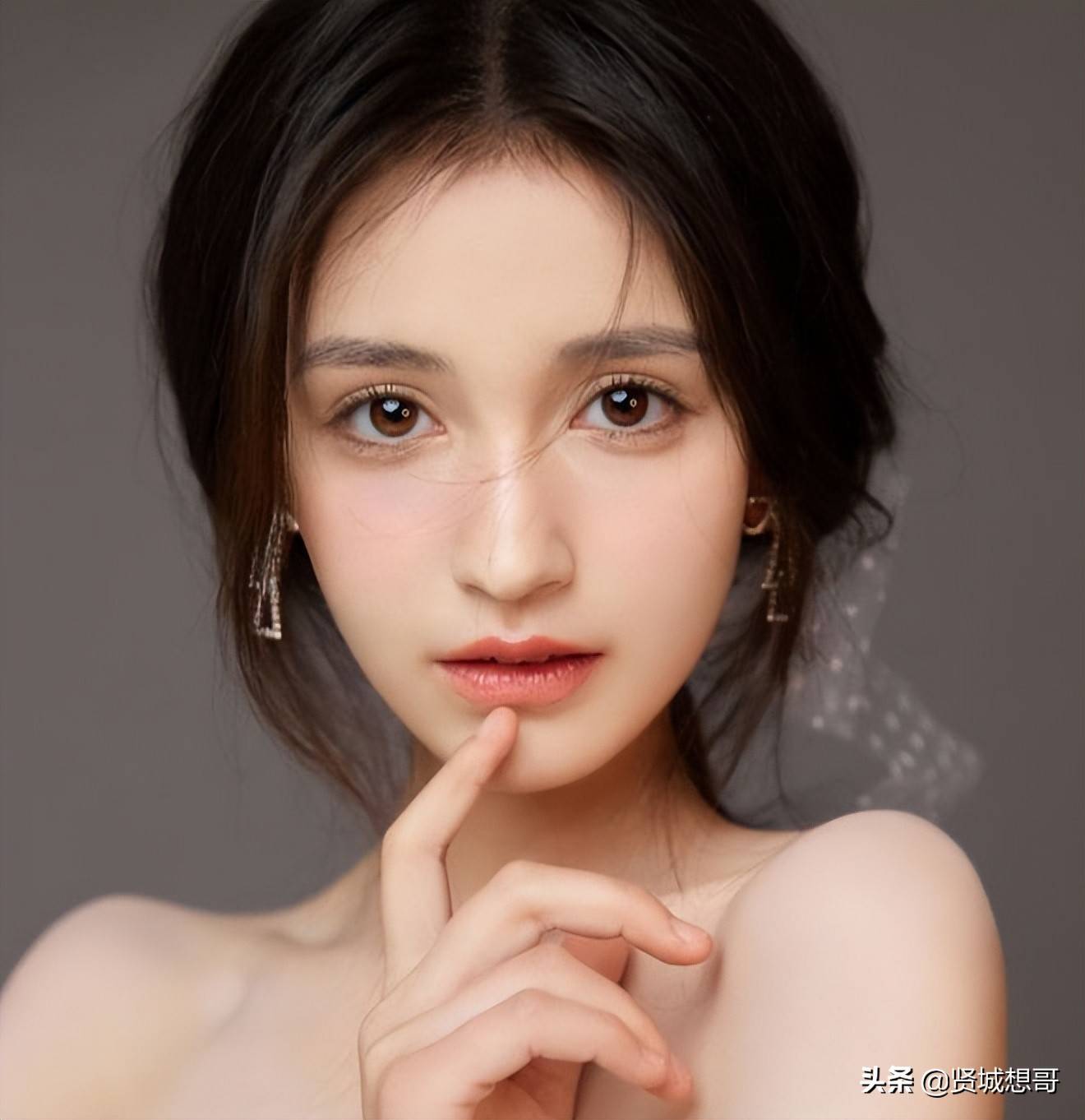 新疆美女不只迪丽热巴,古力娜扎,还有她们