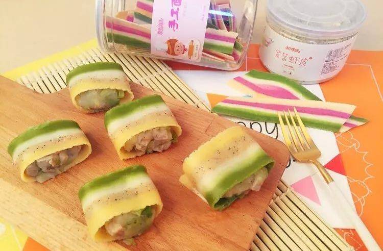 适合12个月以上宝宝集颜值营养味道于一身的彩虹鱼卷