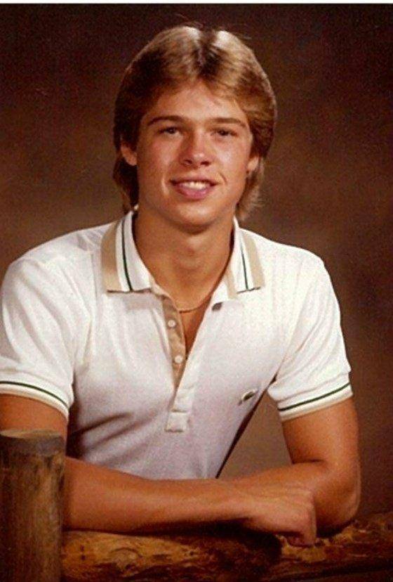 第二位:布拉德.皮特(bradpitt)第一位:安吉丽娜.朱莉 (angelinajolie)