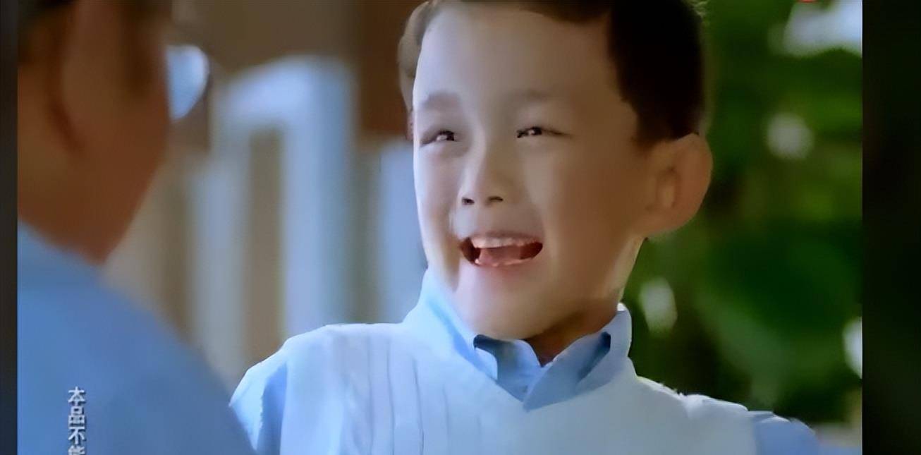 "男友力爆棚"吴磊:轻松公主抱迪丽热巴,立志为妈妈赢得尊重_演技_广告