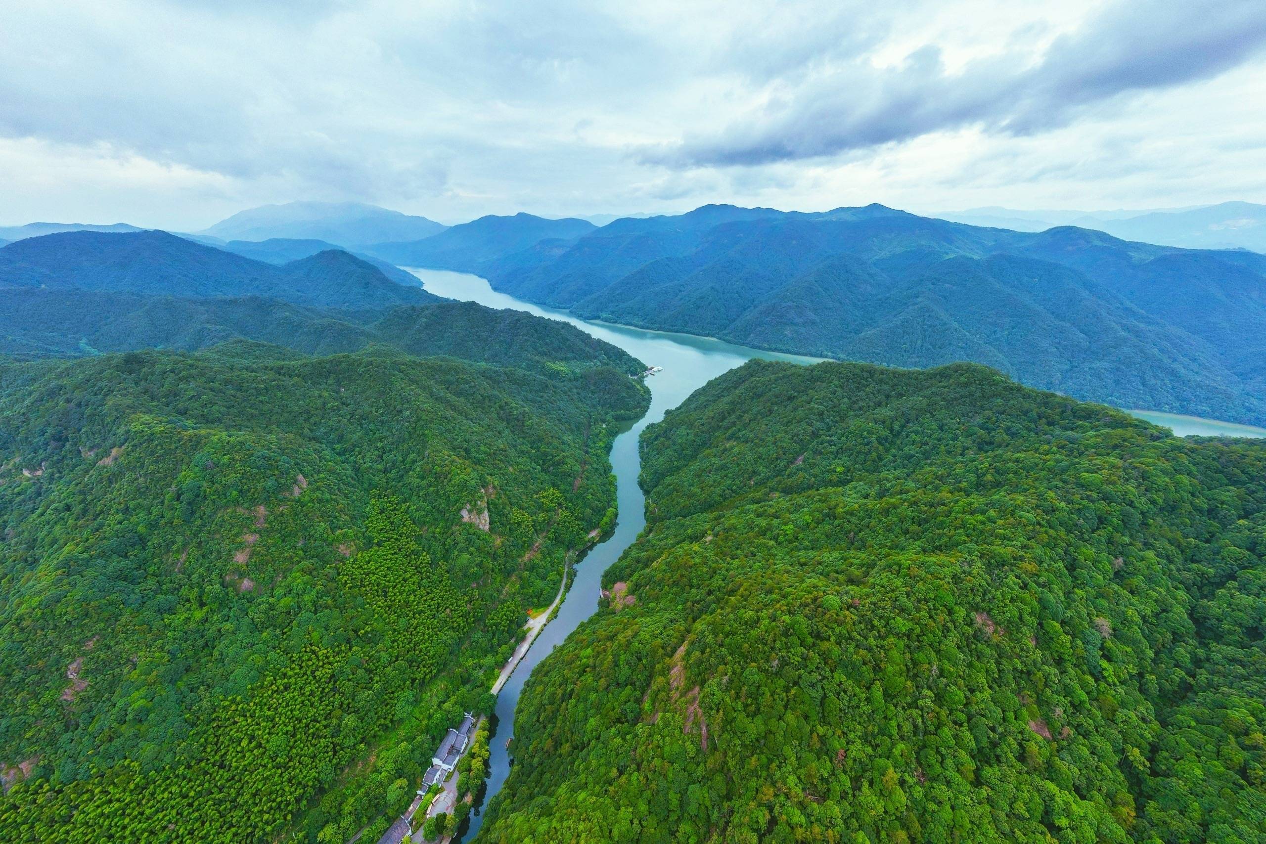 富春江七里扬帆景区图片