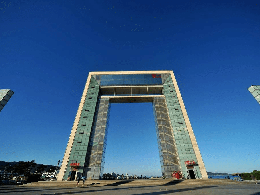 山东威海标志性建筑：“幸福门”-搜狐大视野-搜狐新闻