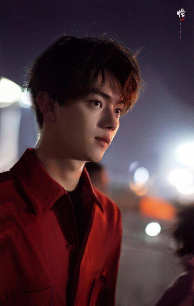 原创许凯路透图vs精细图相差大粉丝惊呼认不出