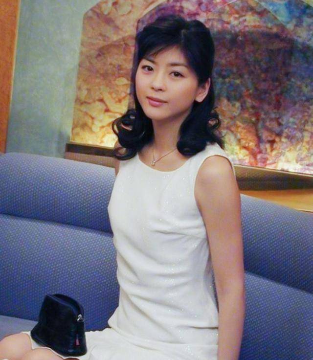 57岁的李连杰老态龙钟,47岁的中山忍依然清纯_陈真_影片_光子