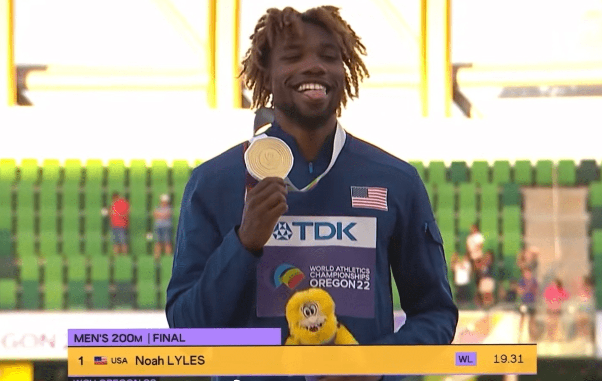 200米之王跑疯了:撕衣怒吼庆祝,击碎26年魔咒_博尔特_莱尔斯_全国纪录