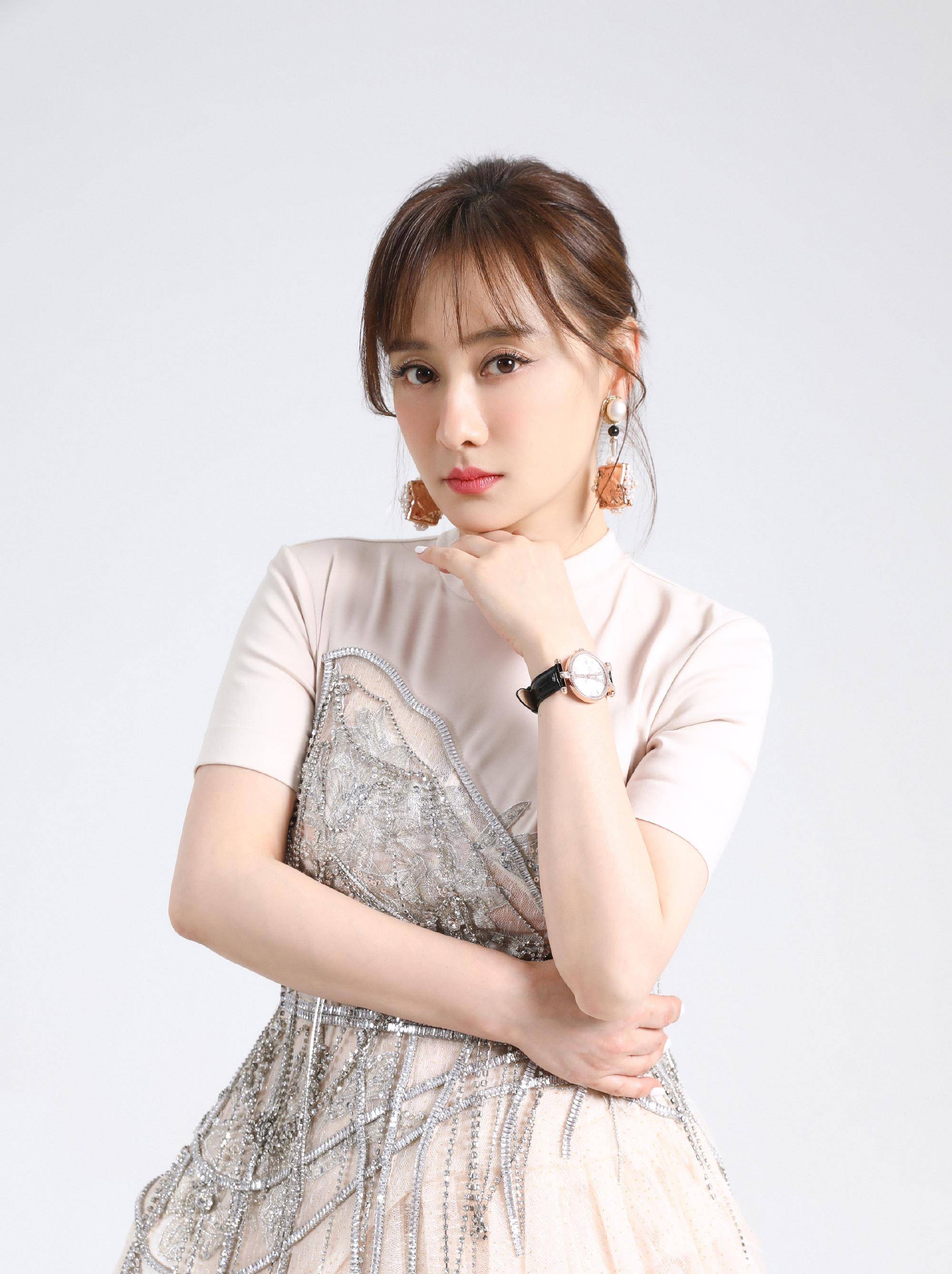 "琼女郎"陈德容视频分享女人美丽心得,容颜依旧如少女般_生活_女神