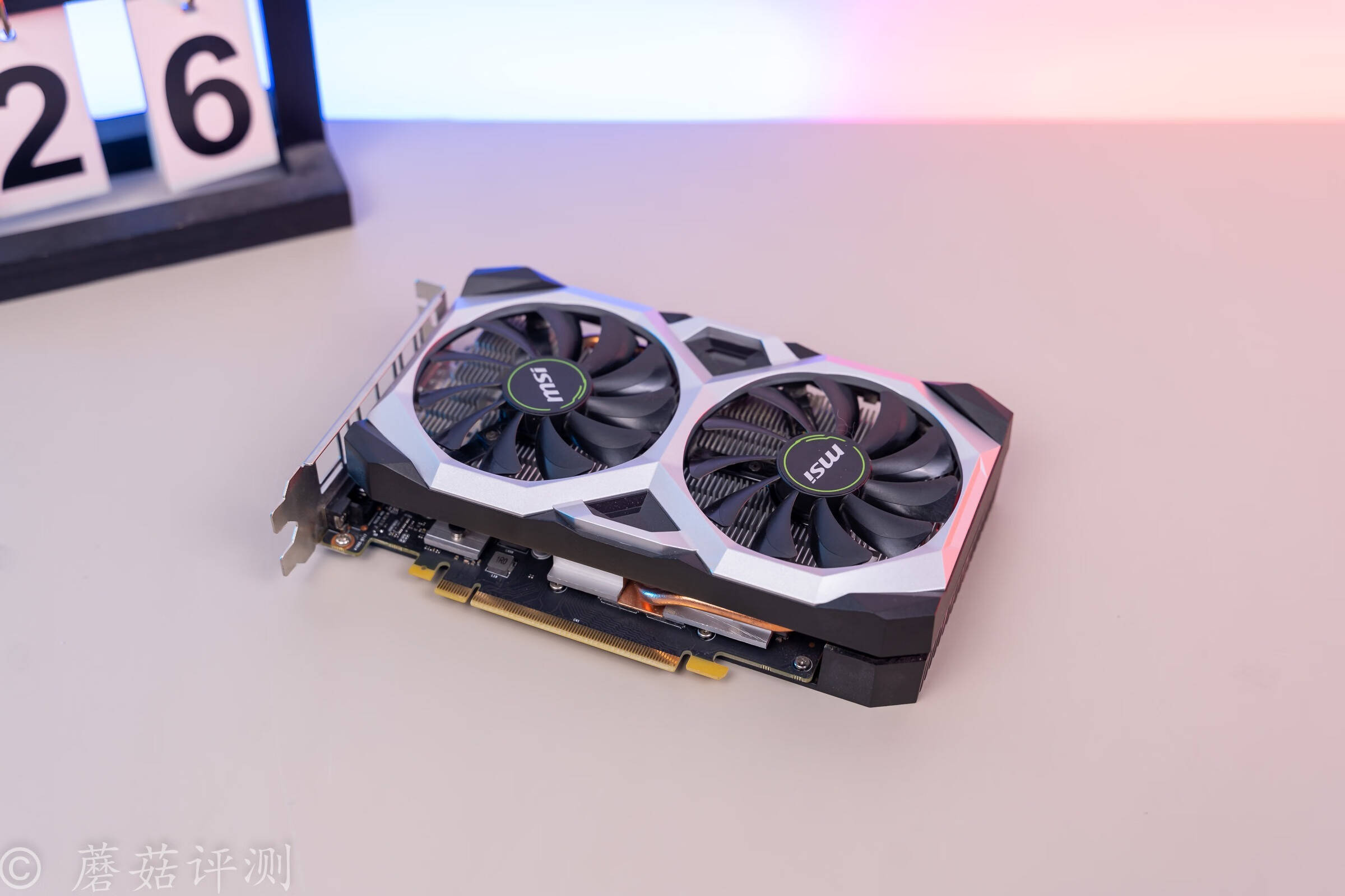 微星gtx970oc白色图片