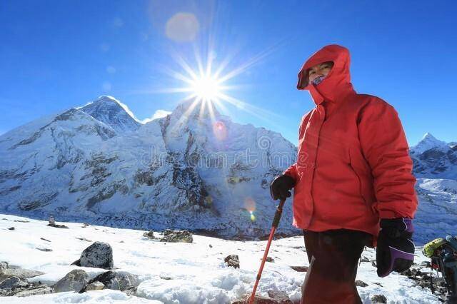 珠峰“睡美人”，成功登顶却败在下山途中，生命的意义是什么？