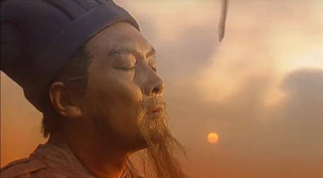 唐国强晚年诸葛亮,每看一遍都落泪,他更像我们的"好父亲"!