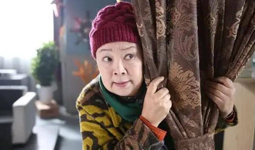 原创一心追逐演员梦的方青卓一婚半年就离婚二婚因儿子一句话保住