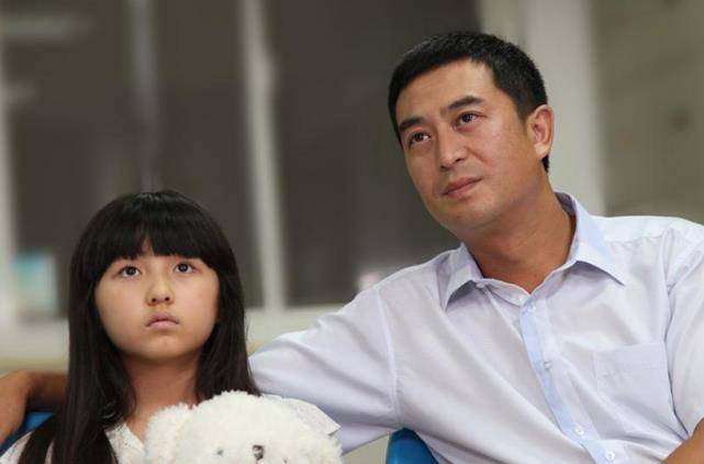 原创张嘉译最漂亮的4个女儿前3个红得发紫而她逐渐成为路人