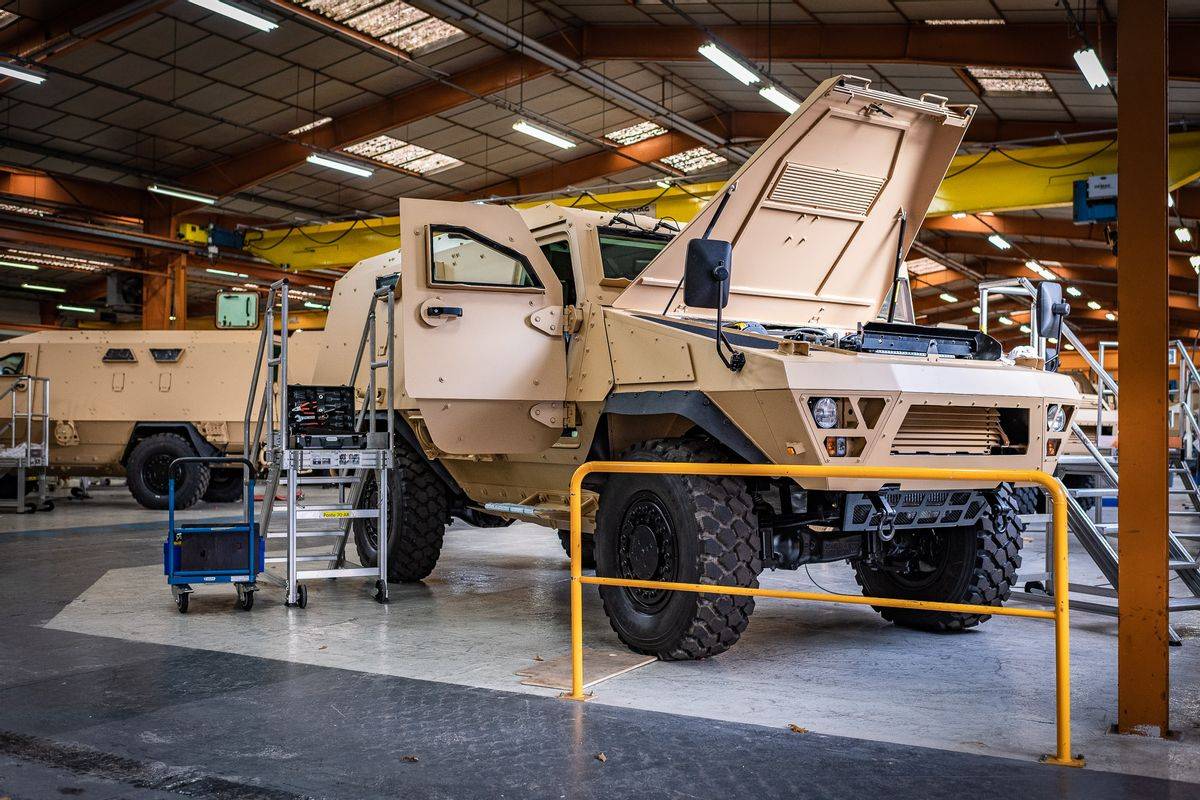 智利采购法国堡垒装甲车防护性能出色可加装多种车载武器