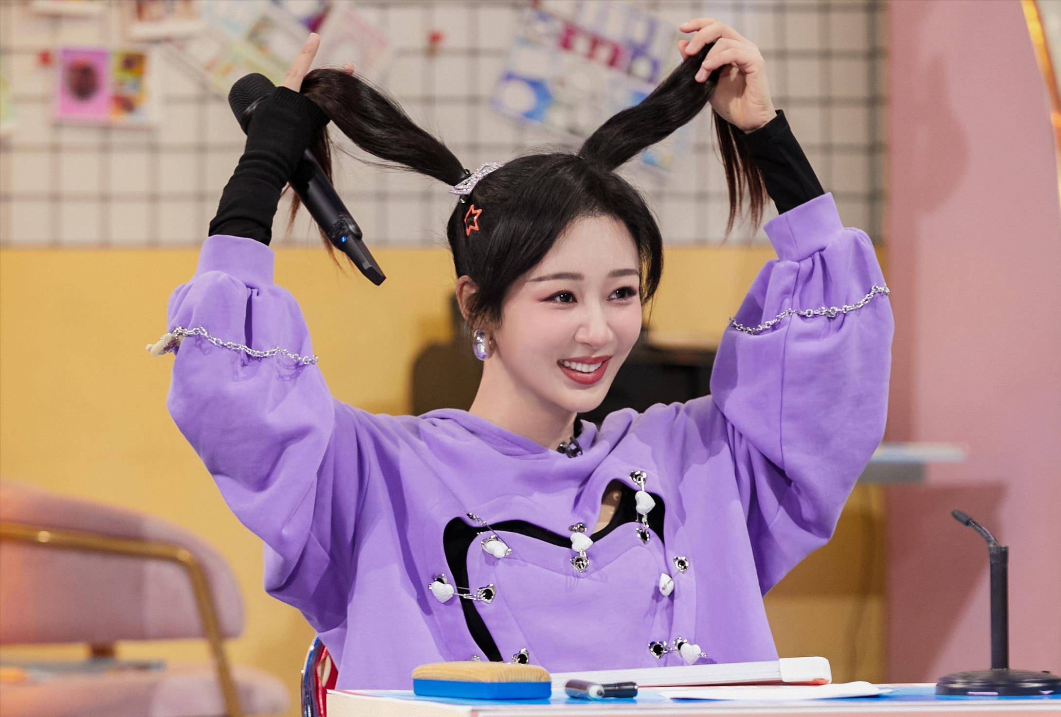 杨紫改名"梵高的向日葵嘻嘻",古早头像超酷炫,粉丝掀起换头风_紫妹