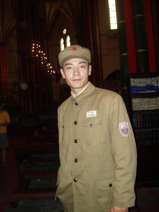 2005年,李光洁和郝蕾在影视剧《密令1949》中相恋.