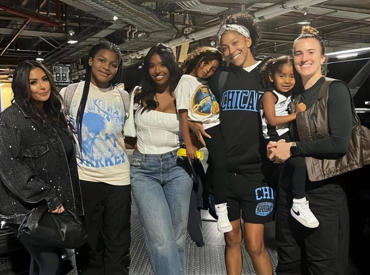 瓦妮莎看科比门徒比赛!