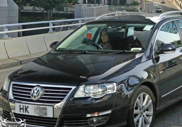 三十年前香港娱乐圈流行一句话,最帅不过张国荣,最红不过钟楚红,最发