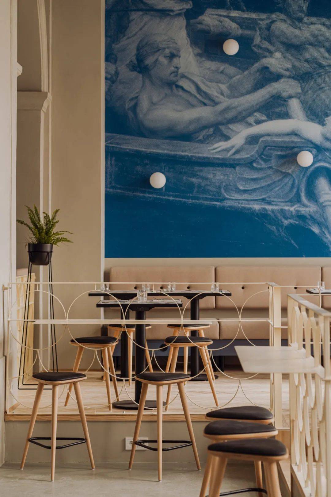 夏日海滩风清凉感餐厅设计