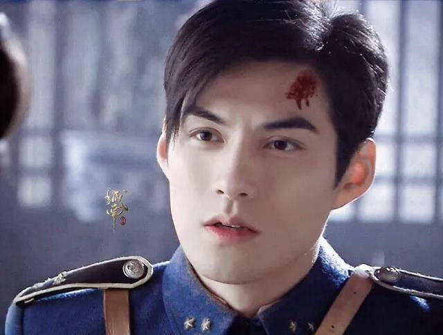 原创严屹宽年轻时候好帅网友他的脸跟建模脸一样很少男星可以比