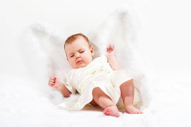 宝宝为什么会出现尿路感染呢？有哪些症状？要怎么预防？