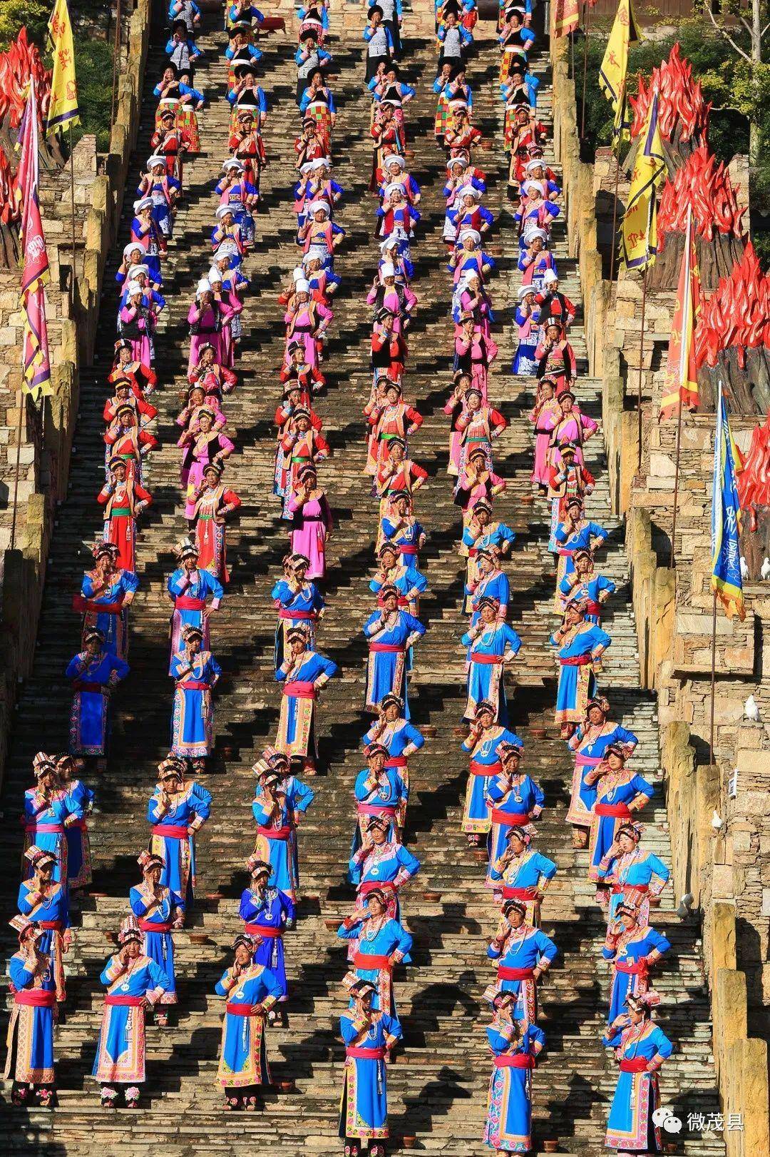 羌城茂县:用一场非遗之旅邂逅羌风古韵_羌族_文化_王官寨
