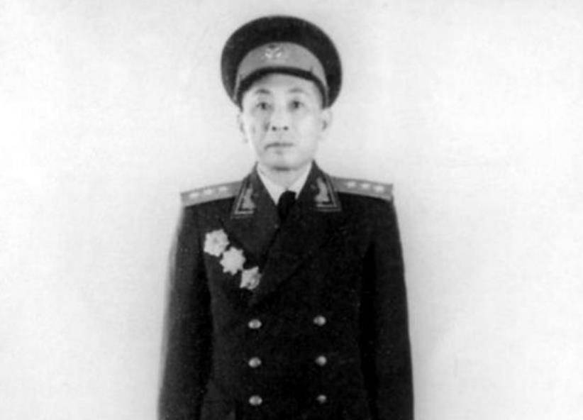 1980年，歌曲《军港之夜》备受争议，开国上将叶飞出面力挺苏小明_观众_邓丽君_海军