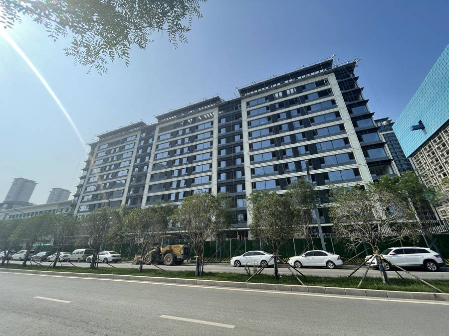 卓越坊1期施工接近尾声2期施工正常直击现场