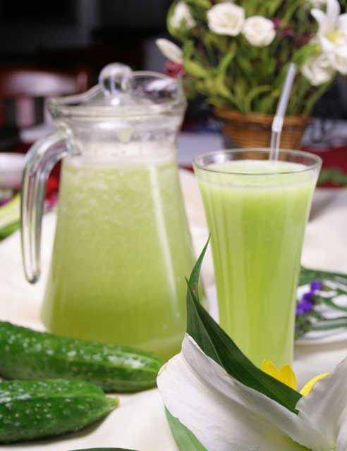 1,用这种方法制作的黄瓜香蕉汁味道鲜美,香甜营养,口感细腻,制作简单.