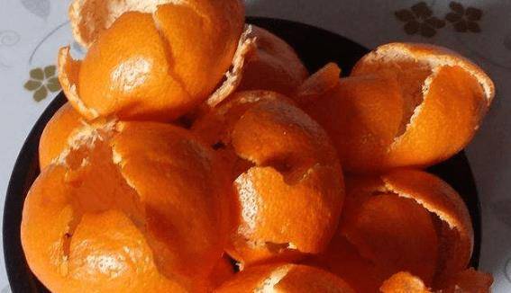 维生素c,胡萝卜素,叶酸含量都是不少的,平时适量的吃点橘子肉,对过敏