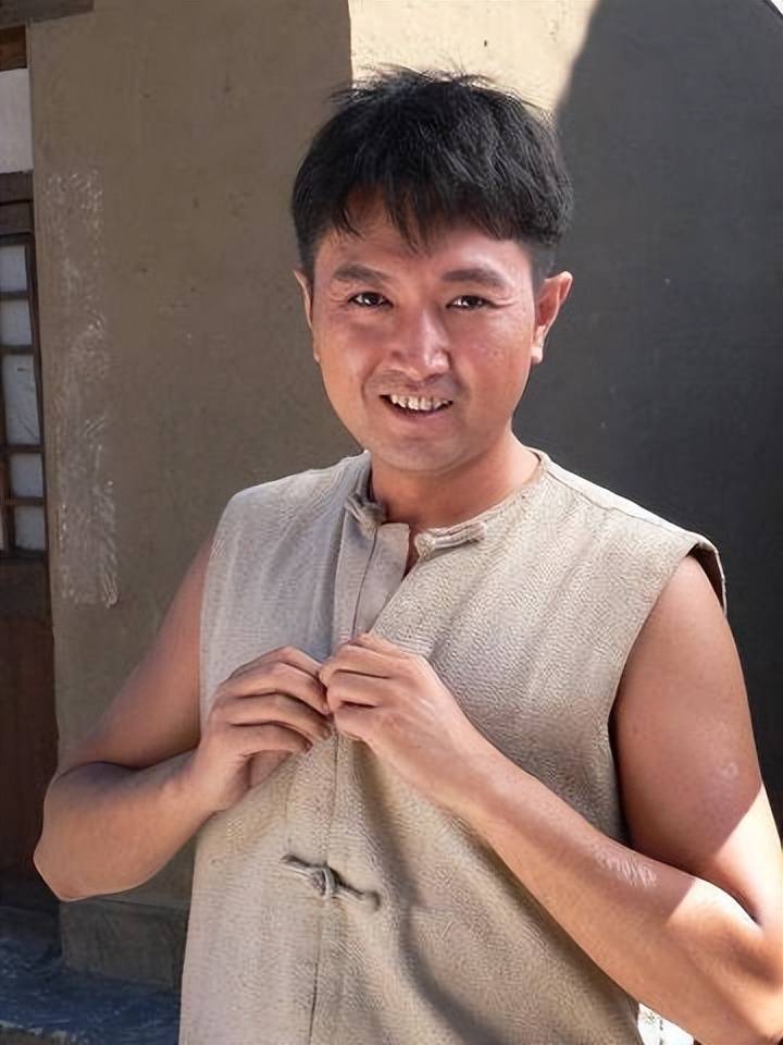 著名演员刘向京:演《闯关东》成名,陪母亲抗病,40岁才当爸爸_朱传文