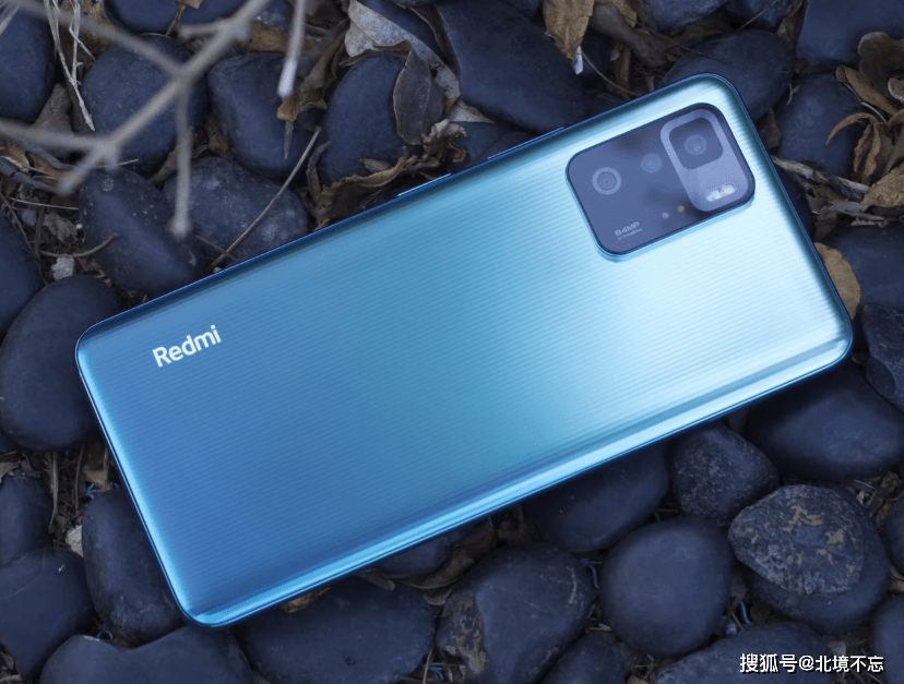 原创
5000mAh+67W，6nm芯片+护眼LCD屏，跌到1499元成为“廉价手机”插图6