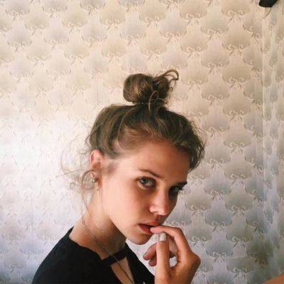 仙气十足的欧美女生头像 生活就是过去式_头像_女生_生活