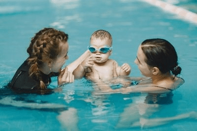 宝宝多大可以学游泳？孩子学游泳的时候要注意哪些事情