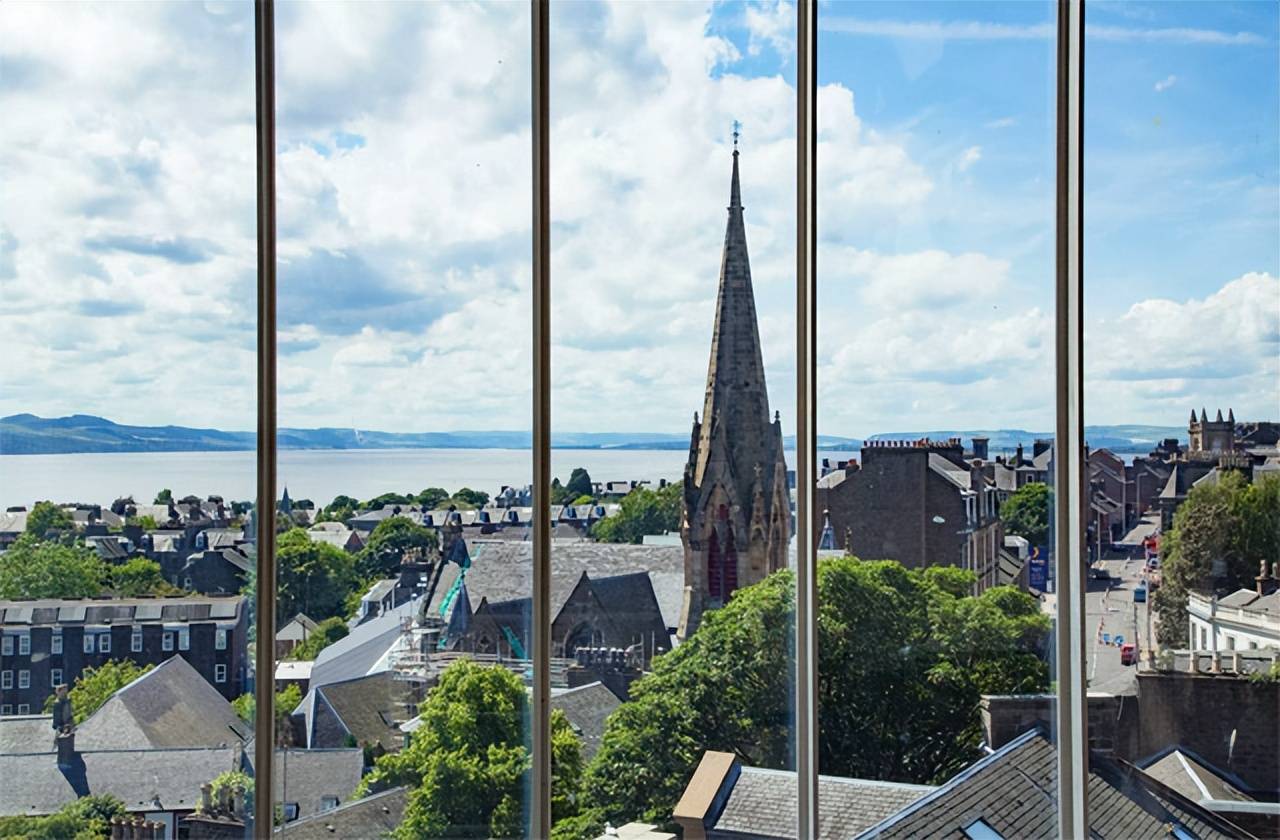 法国布雷斯特高等商学院mba权威认证_中国教育部_联考_教育基金会