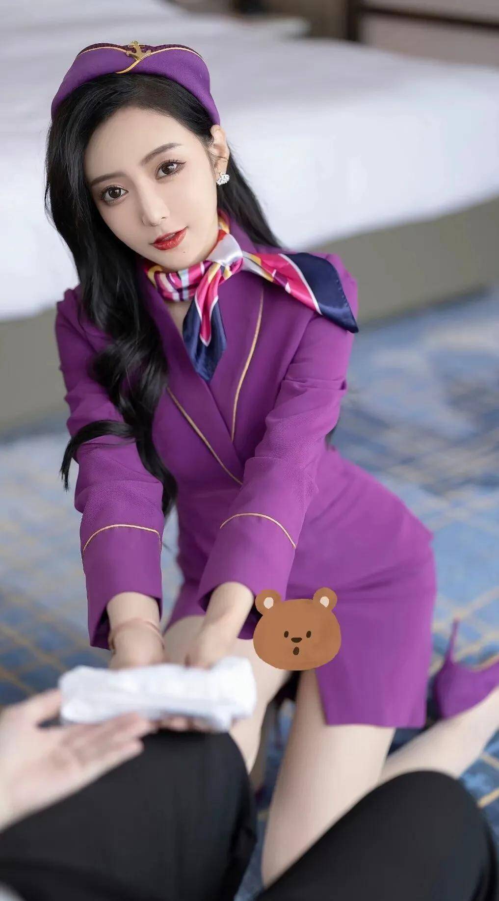 制服美女空姐短裙图片