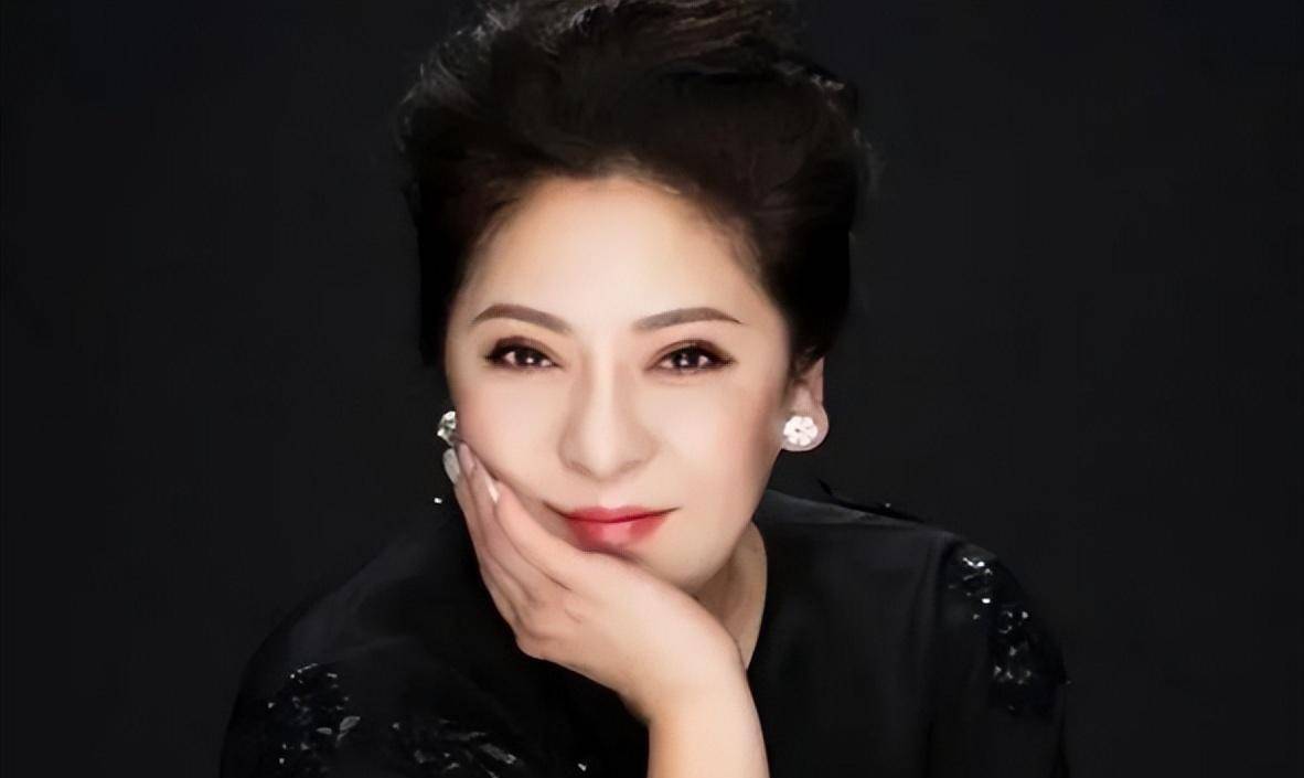 原创坚强到泰陈岚撕张柏芝唤醒关之琳花12亿娶儿媳郭碧婷