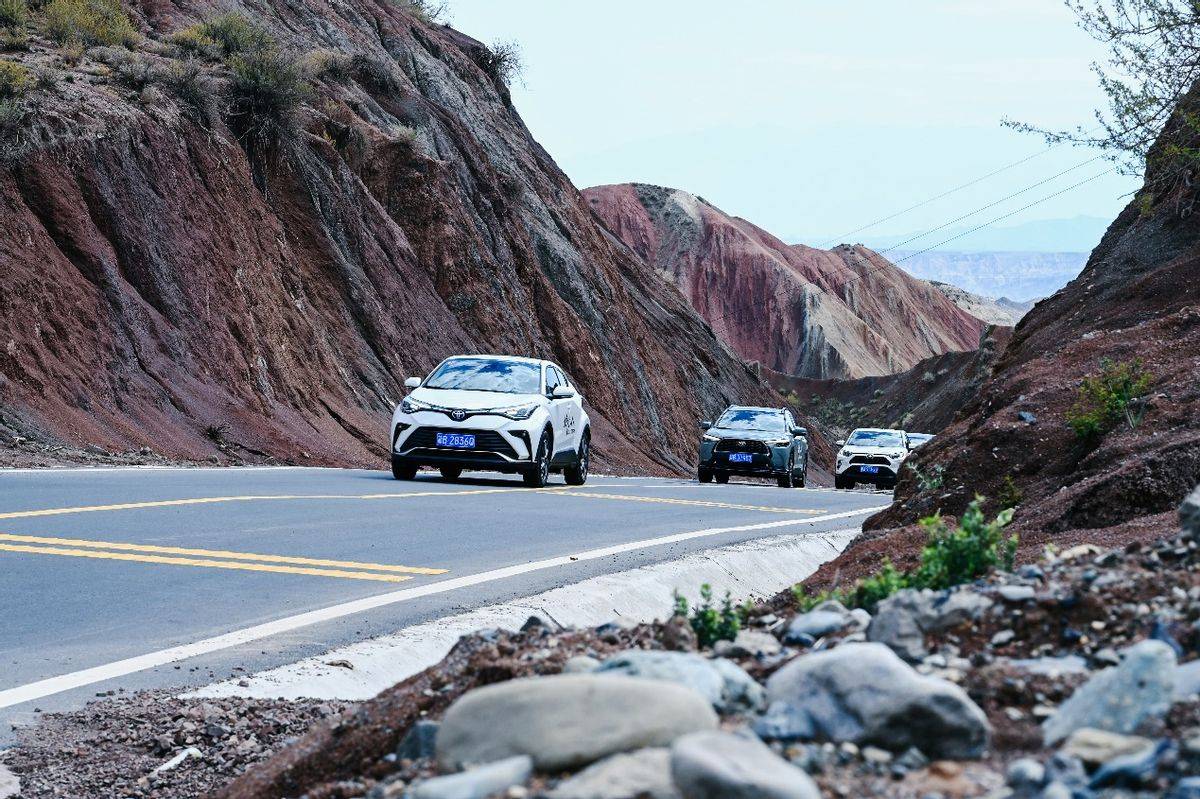 “放驾”去新疆——一汽丰田SUV家族体验