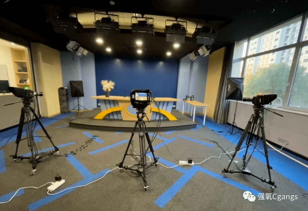 上海青浦区世界外国语学校校园演播室采用blackmagicdesign方案
