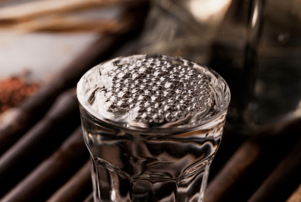 人到中年请客喝酒,这3类酒就别拿出来了,丢面子还伤感情_名酒_时候