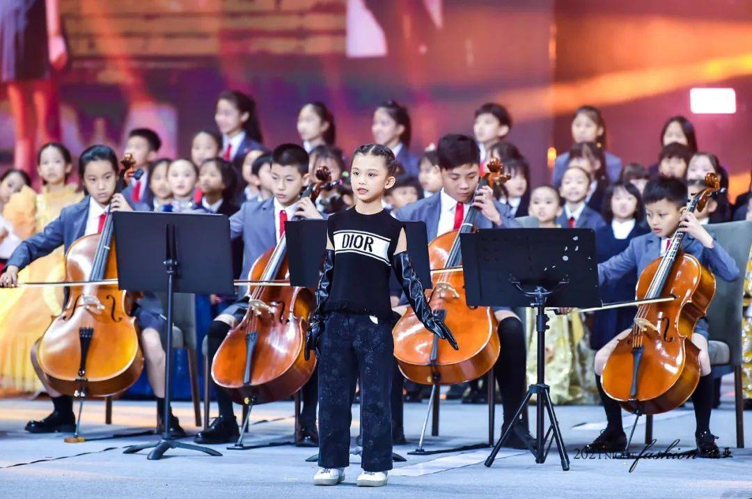 少儿声乐| 初学唱歌怎么练气息？(图4)