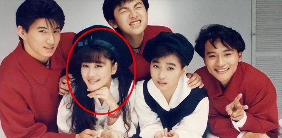 先后拍摄了《京城四少》《雍正小蝶年羹尧》等热播剧,后来组合解散