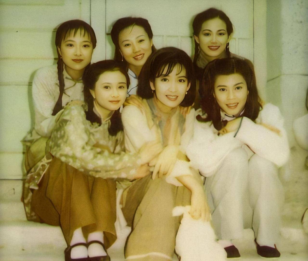 原创港星女神神仙打架邱淑贞关之琳简直是神仙颜值