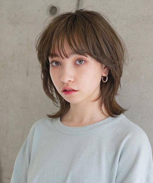 夏日清凉:东京女生的夏季人气短发,少不了刘海_头发_头皮_发型