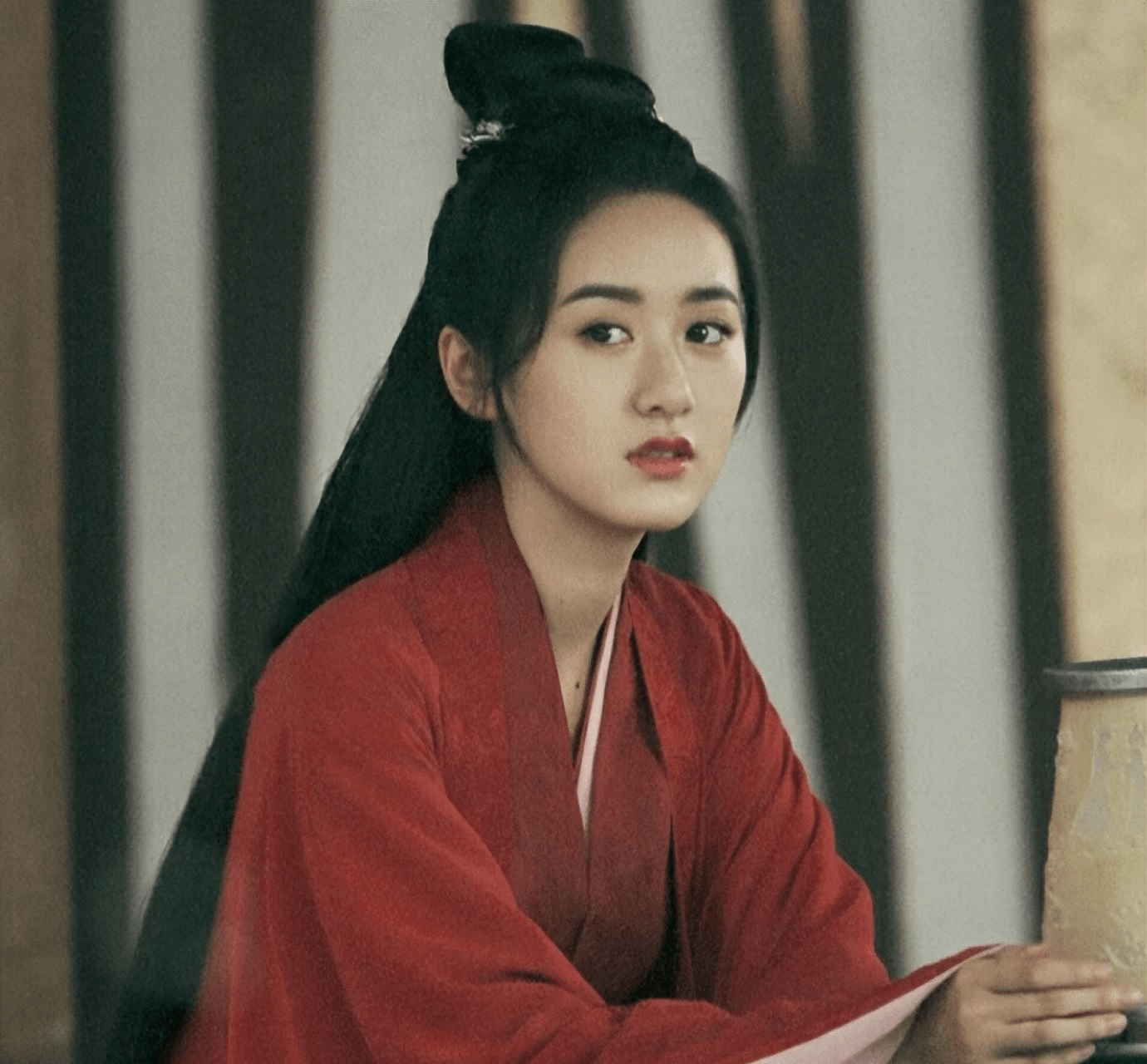 手握两部s级大制作,袁冰妍被押宝,她会是欢瑞新一姐吗?