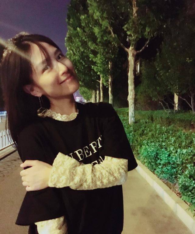 有种整容叫《爱情公寓》林宛瑜,别人长胖变油腻,可她却完美逆袭_赵霁