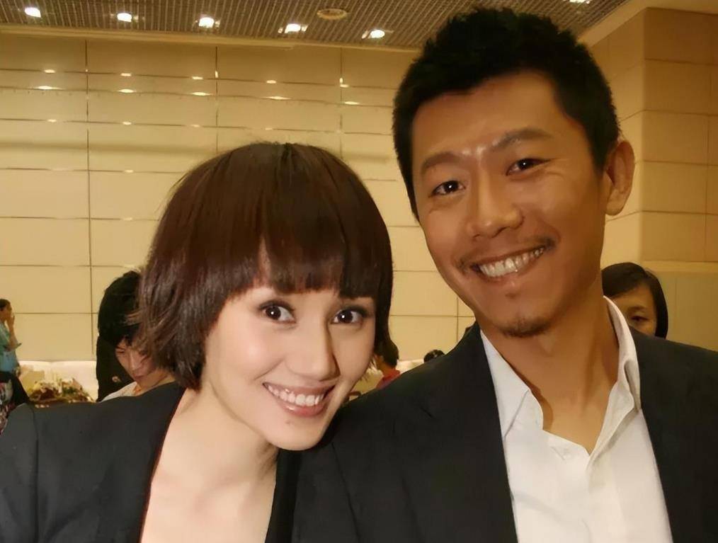 嫁给"不务正业"的夏雨,生下一个女儿,袁泉的生活幸福吗?