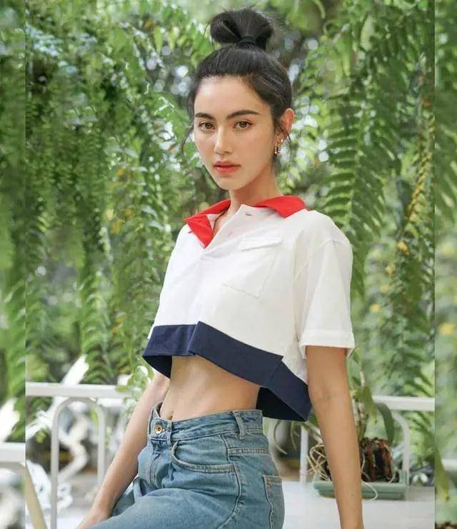 泰星mai最美的旅行穿搭模板也是她泰最in带货女王