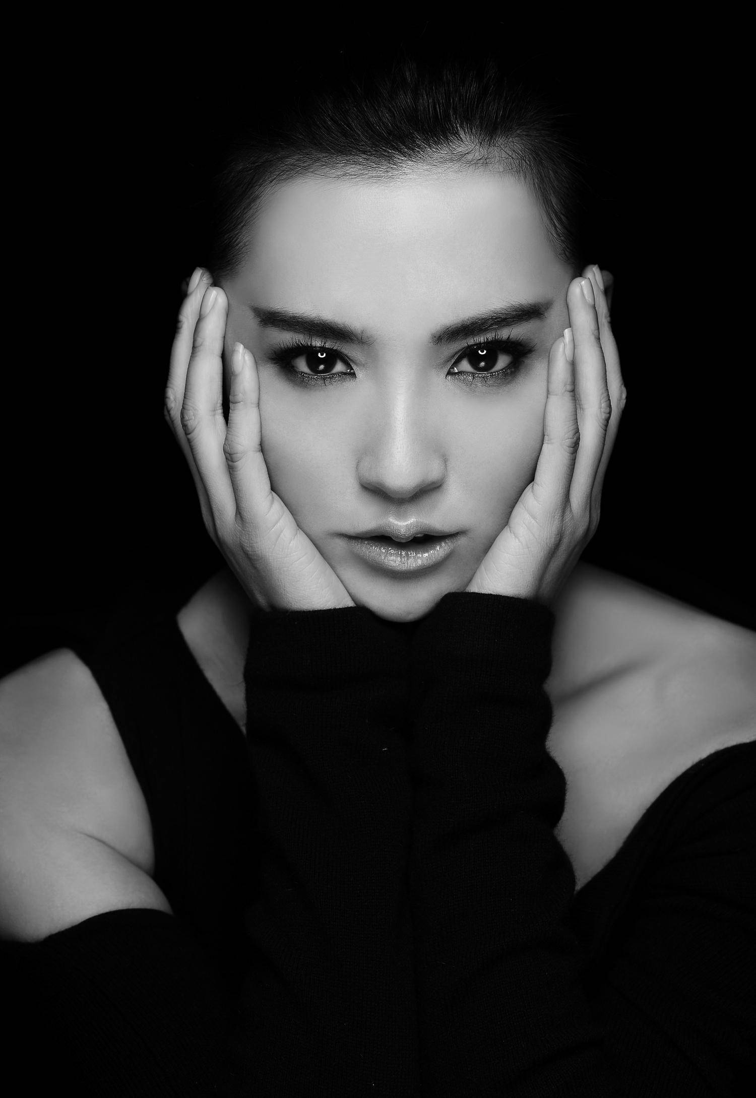 原创娱乐圈小巫婆莫小棋神预言预测的明星已有3位出事