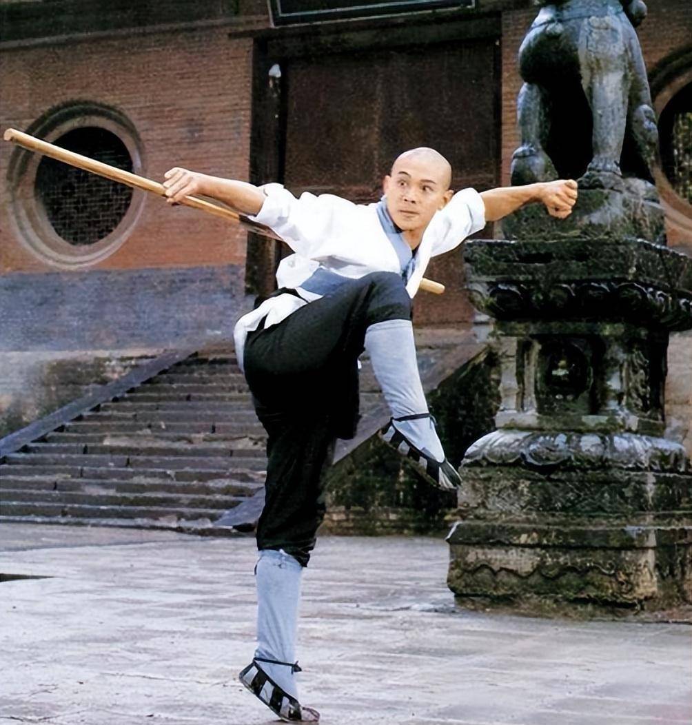 成龙评价李连杰:他是真正的高手,各种武术高手,我们是杂碎高手_李小龙