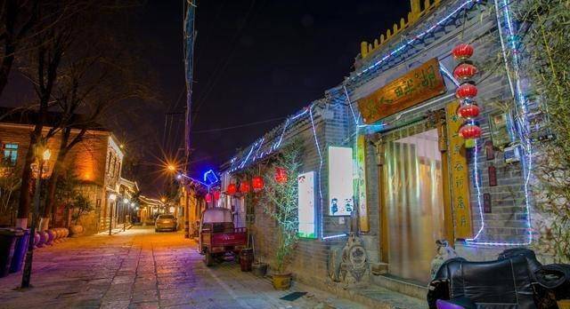 济南又一老街火了，街上酒吧林立，竟被称为“丽江古城”