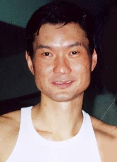 武打明星周比利从不搞花拳绣腿:李连杰被他打晕,吴京被他踢飞_洪金宝